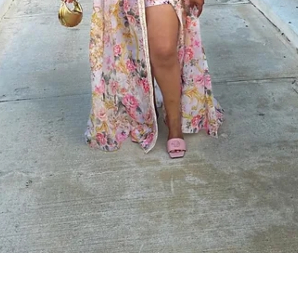 Floral Maxi Dress with Gold Accents - Picture 4 of 6